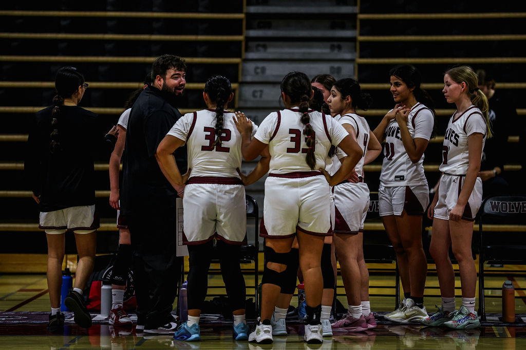 DESERT MOUNTAIN GIRLS BASKETBALL: WOLVES OFF TO A 2–0 START AS SAGUARO SHOWDOWN APPROACHES