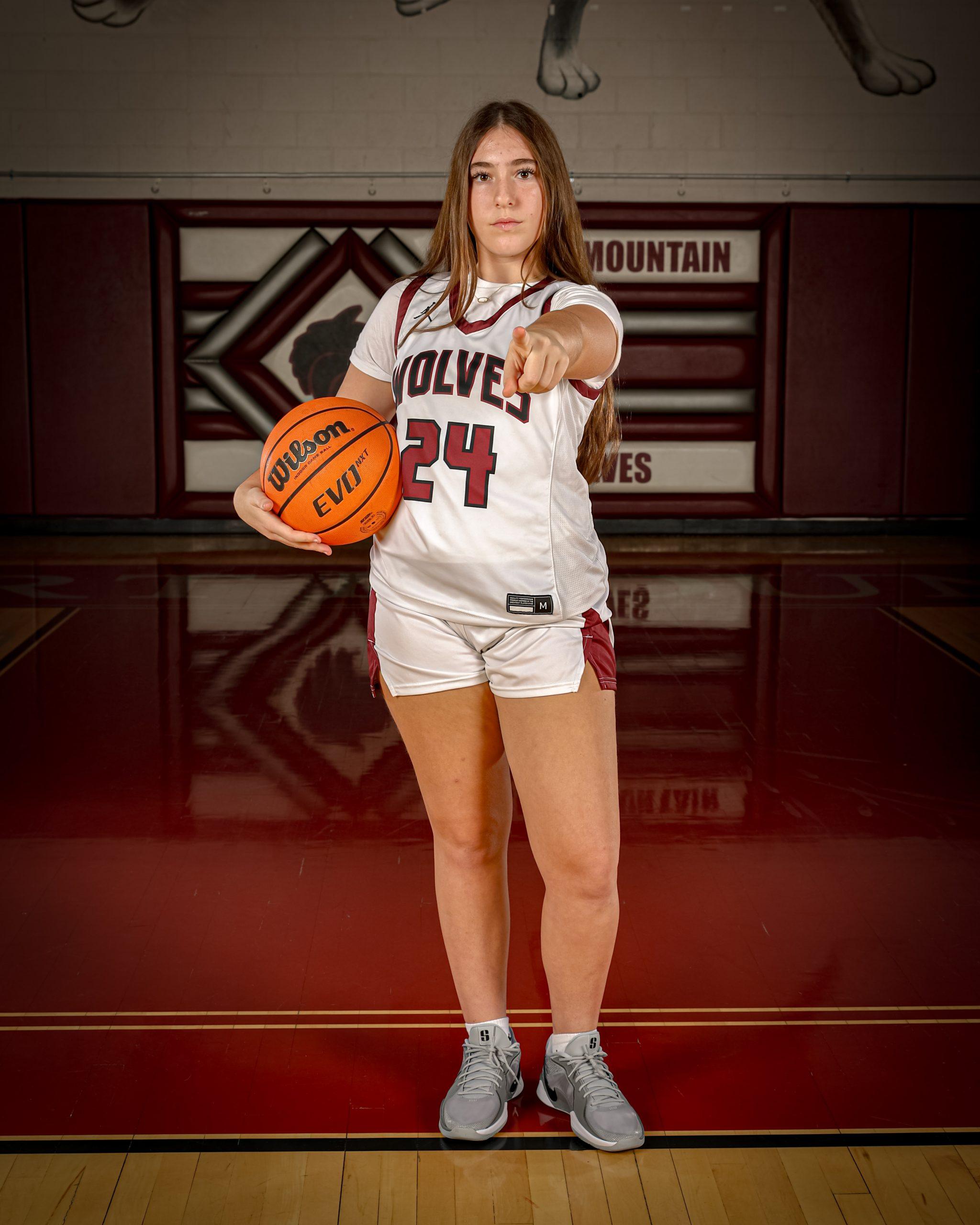 20251111 DMHS Boys Hoops Media Day 1249