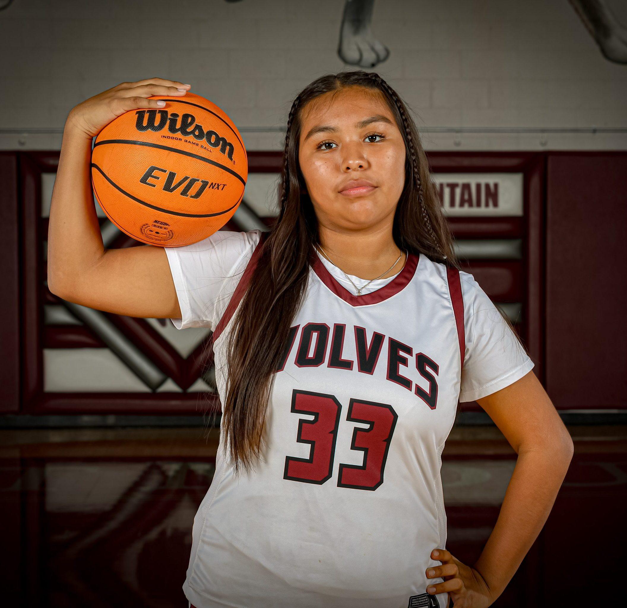 20251111 DMHS Boys Hoops Media Day 1457